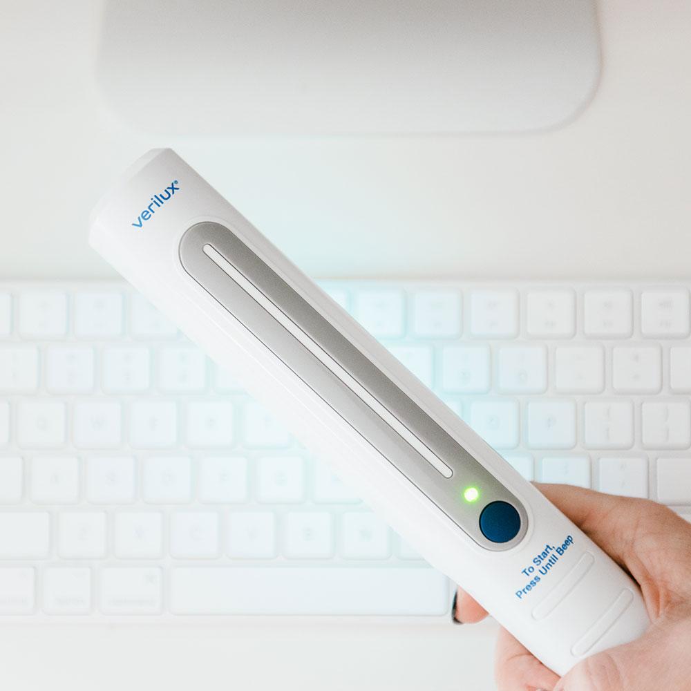 Handheld cleaner light