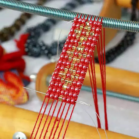 🌸🌸🌸 #seedbeadbracelet using 3mm beads and fireline microfused braid... |  TikTok