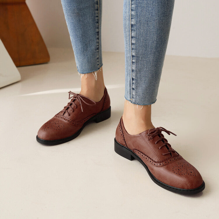 Women's Round Toe Carved Lace-Up Flat Oxford Shoes