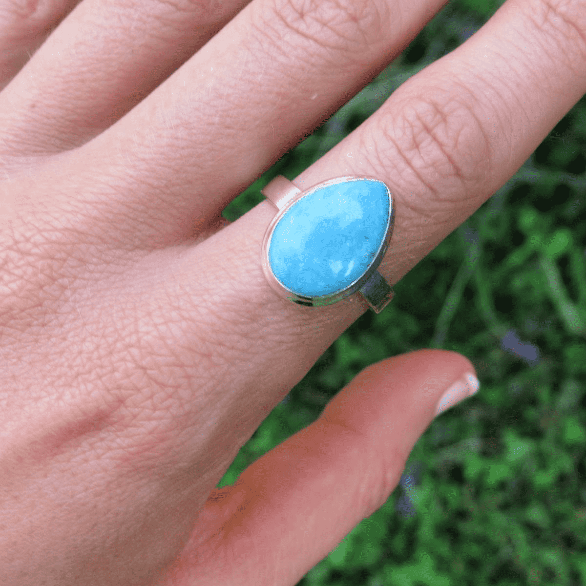 Kingman Turquoise Ring in Sterling Silver Size 8.25 | Turquoise Crystal Ring