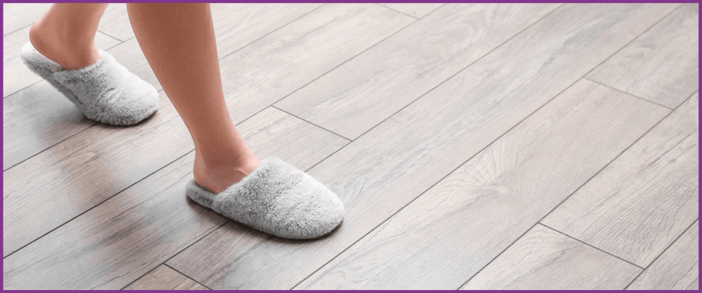Laminate flooring with laminate flooring underlay
