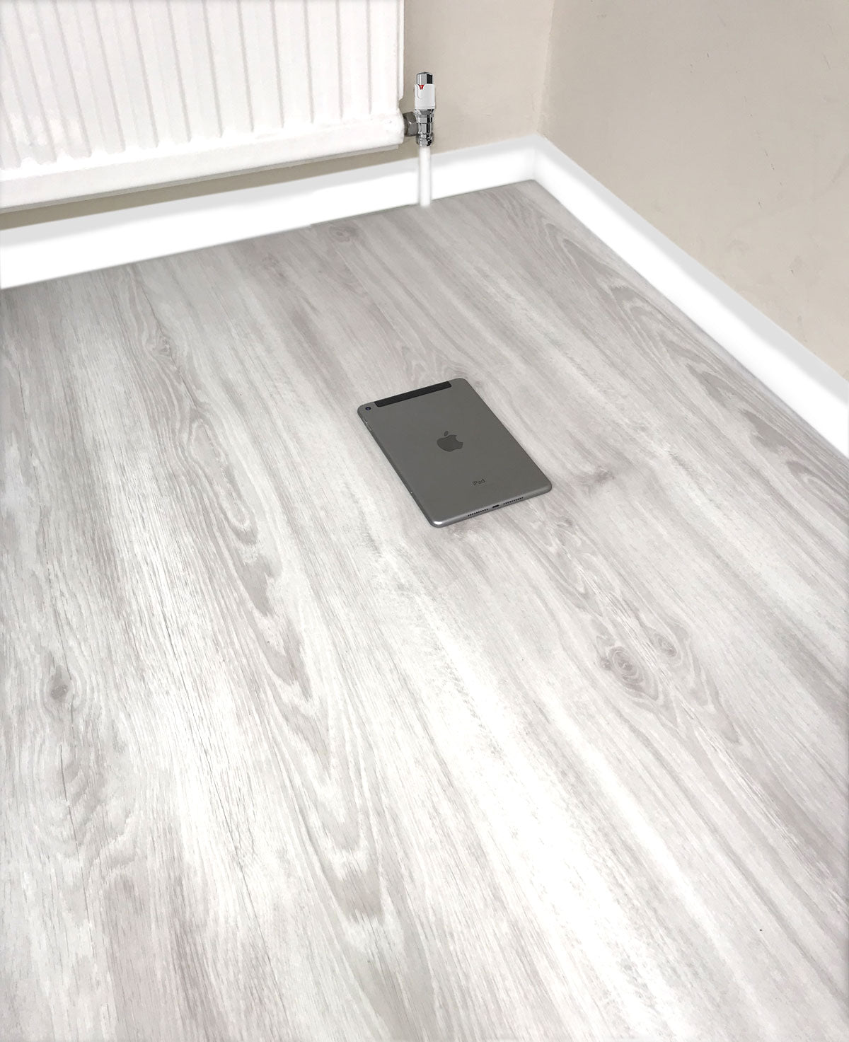 White Lvt Vinyl Click Plank Flooring 4 2mm Thick Water Resistance