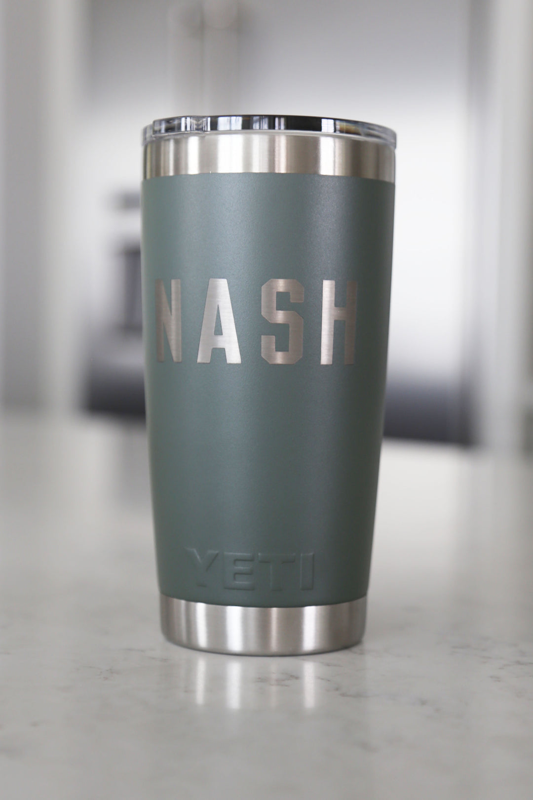 Yeti Rambler 20 oz Tumbler - Cosmic Lilac