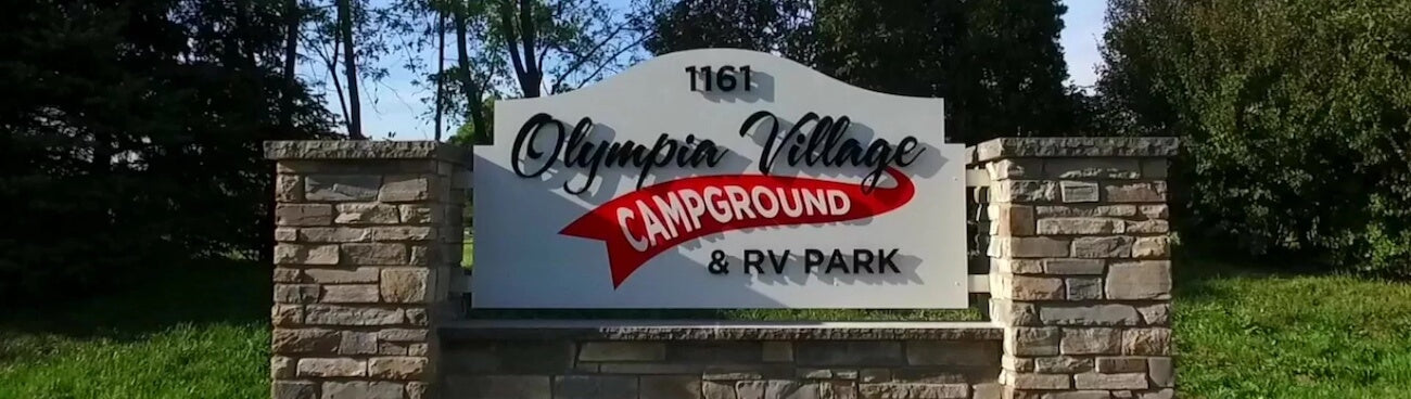 Campsite enclosure for tents and RV Olympia Village