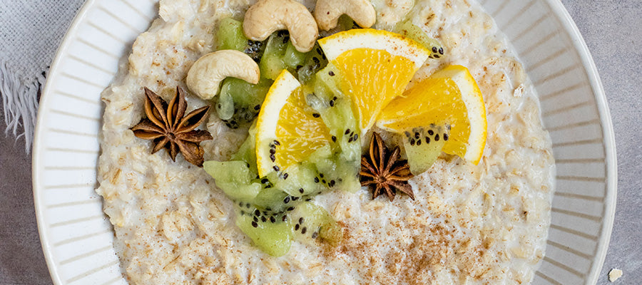 Energizing bowl with oatmeal.