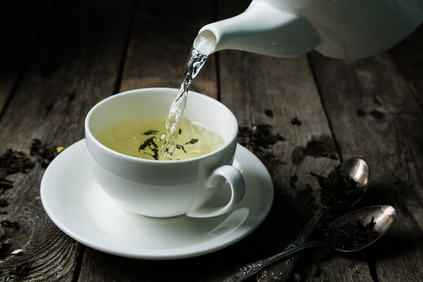 What does white tea taste like?
