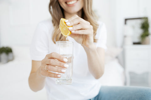 the benefits of drinking lemon water to start your day instead of coffee