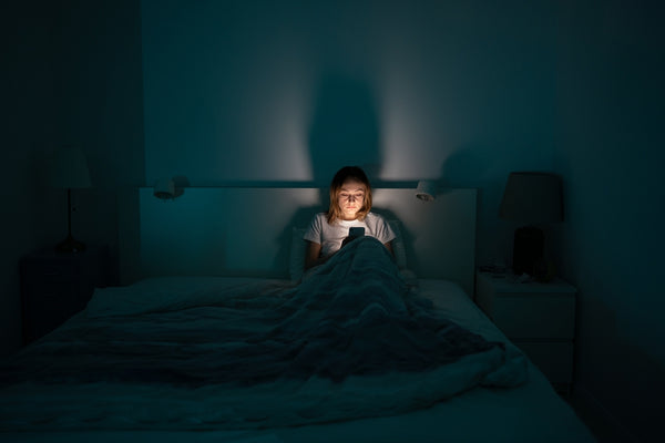 Is looking at your phone before bed bad?