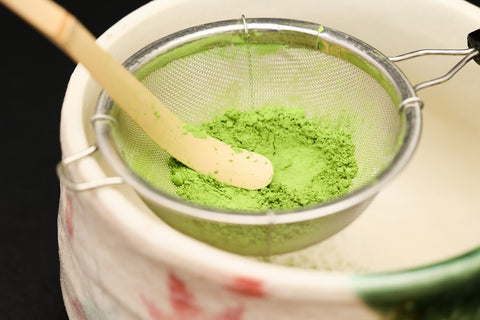 Sift your matcha using a matcha sieve to better dissolve matcha in water