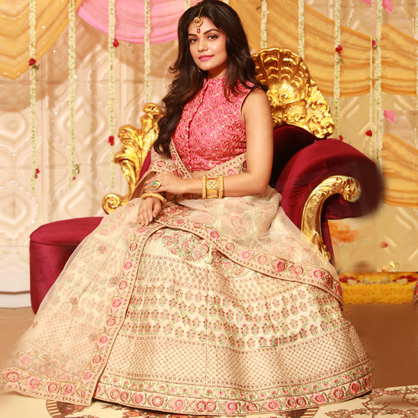 reception lehenga at keya seth exclusive 