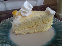 Low carb Lemon Velvet Cake