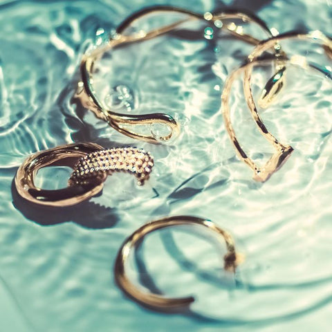 jewelry in boiling water to clean them