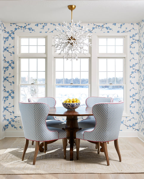 dining room design, coastal dining room, blue dining room, thibaut grasscloth wallpaper, inside out dining chair fabric