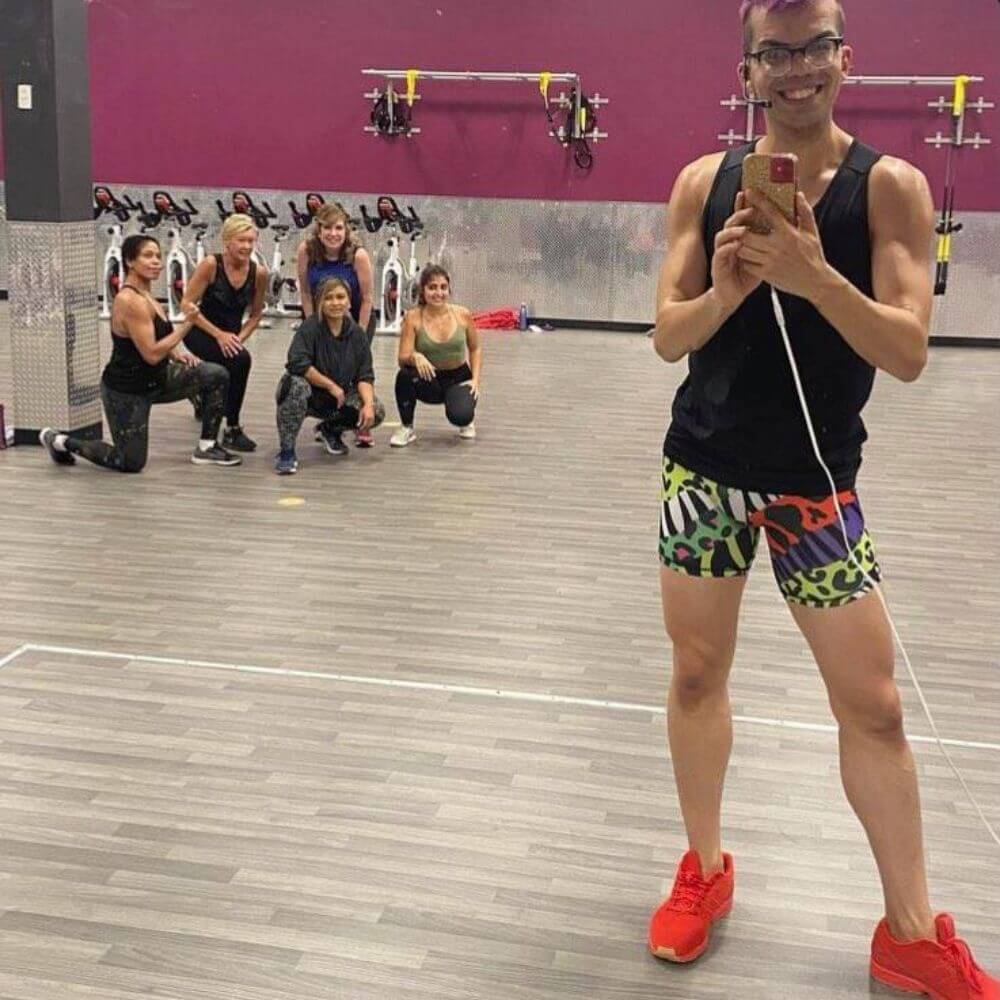 Image credit: @mactiv8. Leggings shown: Party Animal Compression Shorts