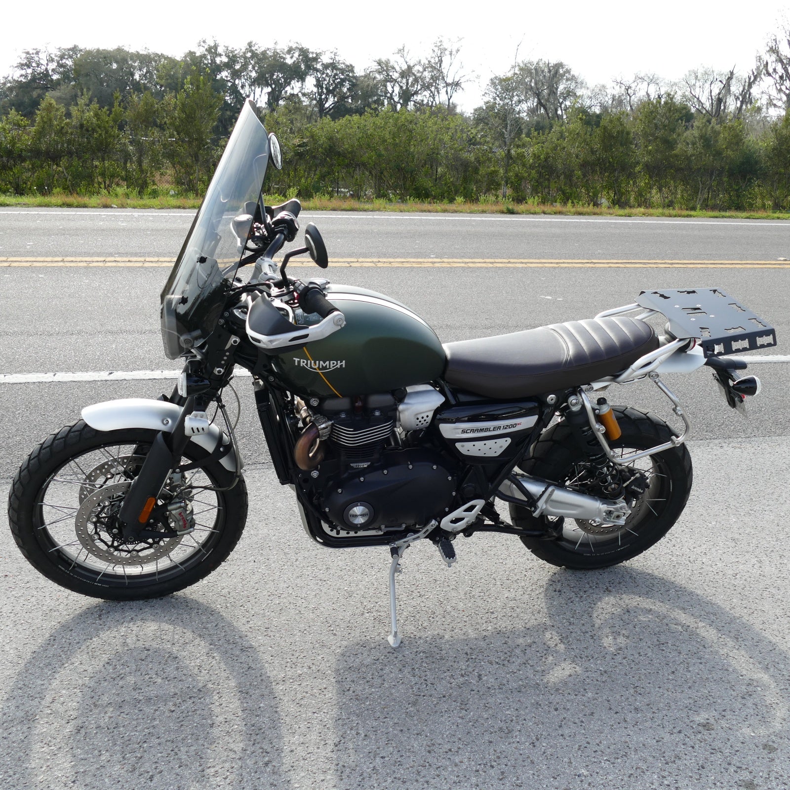 triumph scrambler 1200 xe touring screen