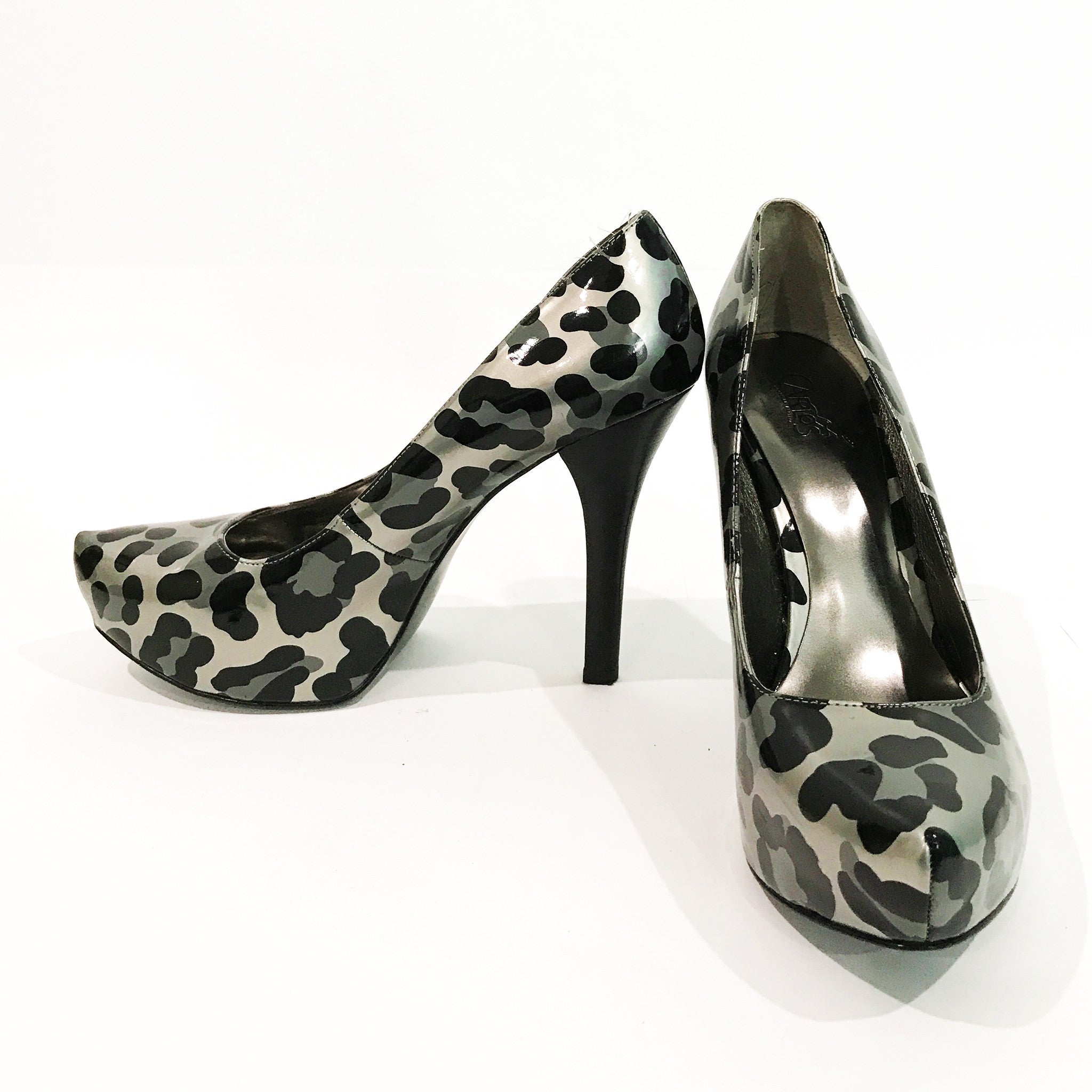 grey leopard heels