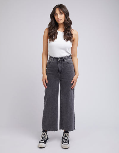 High-Rise Wide-Leg Jean