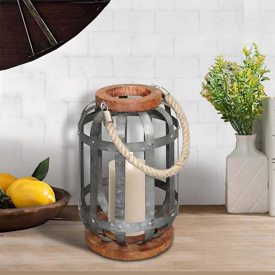 Bellied Shape Galvanized Lantern with Rope Handle