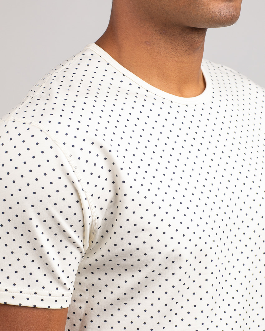 Dotted Drop-Cut: LUX