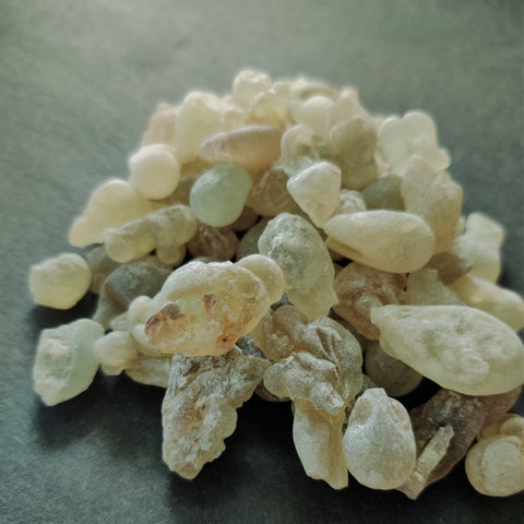 Frankincense-Royal-Green-Hojari