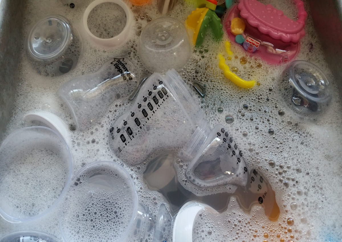 best way to store sterilized baby bottles
