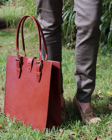 Madison Deluxe Tote in Bourbon