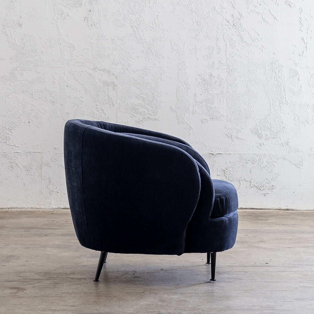 oval armchair