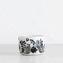 MARIMEKKO | OIVA SIIRTOLAPUUTARHA SERVING DISH  | BLACK + WHITE BO –  Living By Design