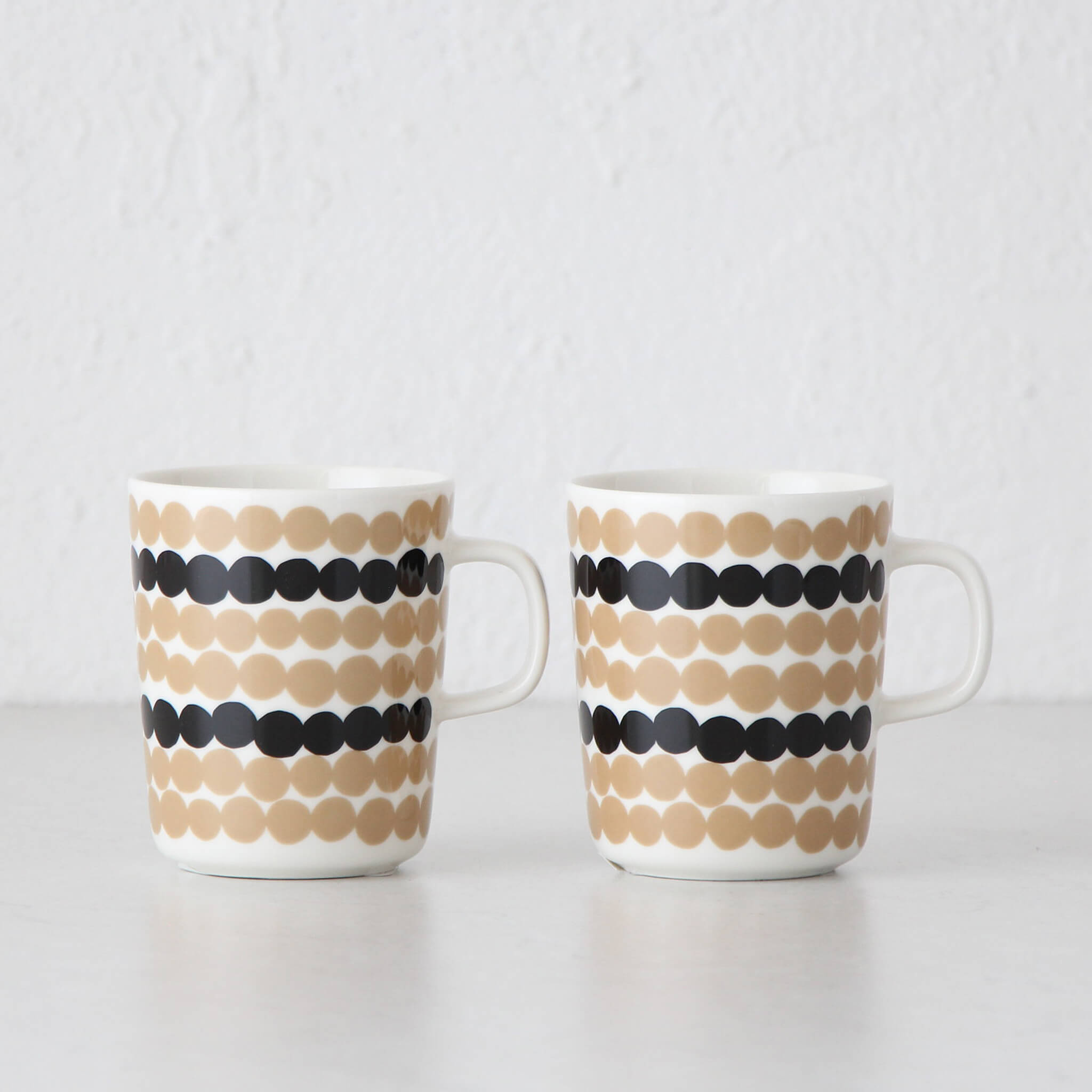 MARIMEKKO | OIVA SIIRTO MUG  BUNDLE X2 | BLACK + BEIGE SPOT | LTD –  Living By Design