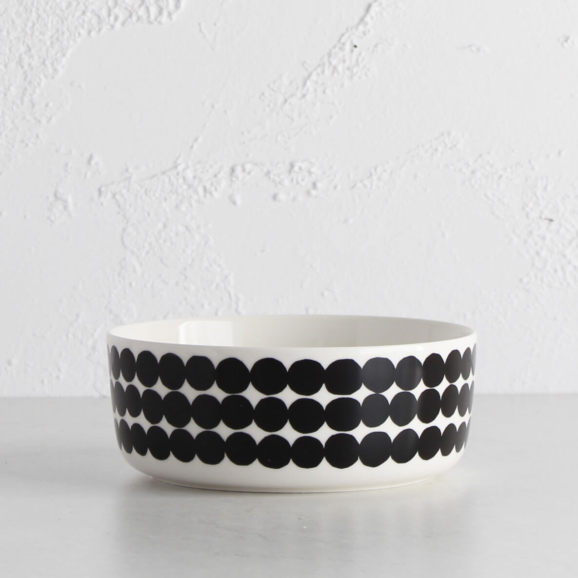 MARIMEKKO | OIVA SIIRTOLAPUUTARHA BOWL | BLACK + WHITE  – Living By  Design