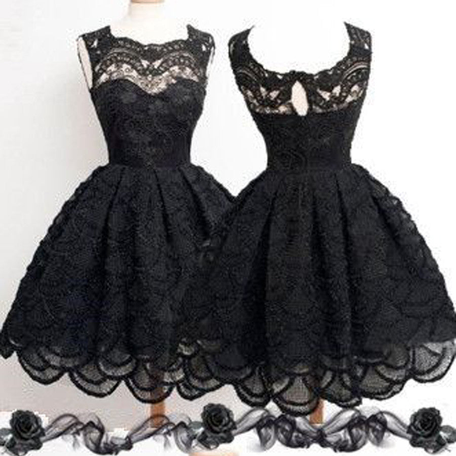 Черное платье пышное с кружевом