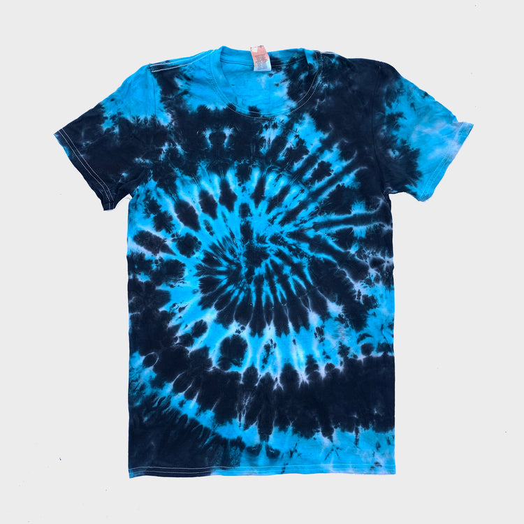 Blue/Black Spiral Tie Dye T-shirt - Free Shipping - iimvclothing