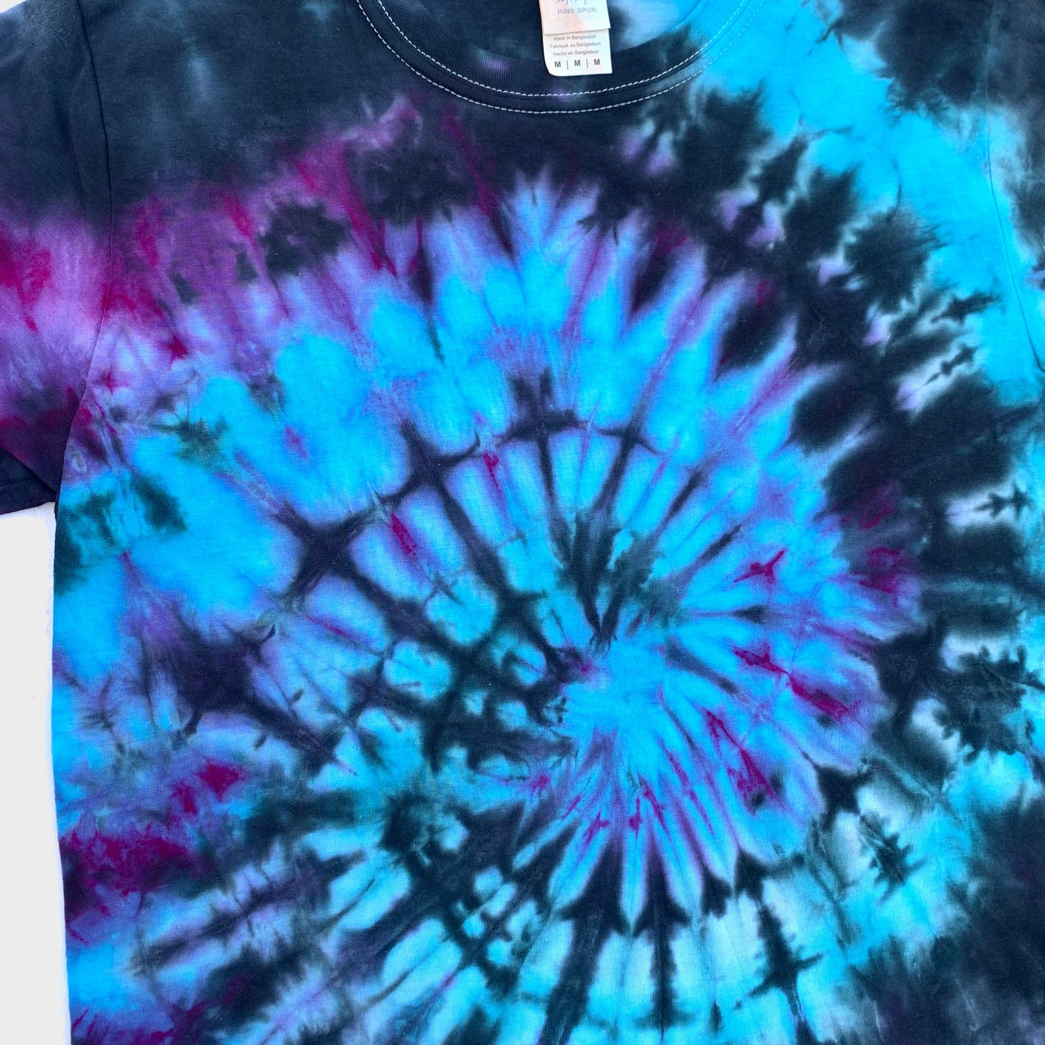 *Ready to Ship* Shades of Blue Spiral Tie-Dye T-shirt