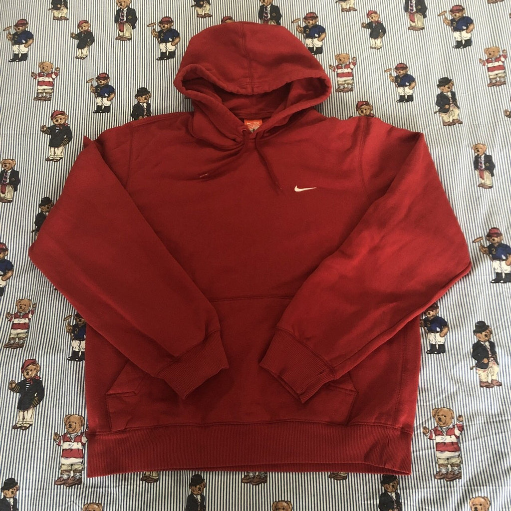 nike red hooded sweatshirt