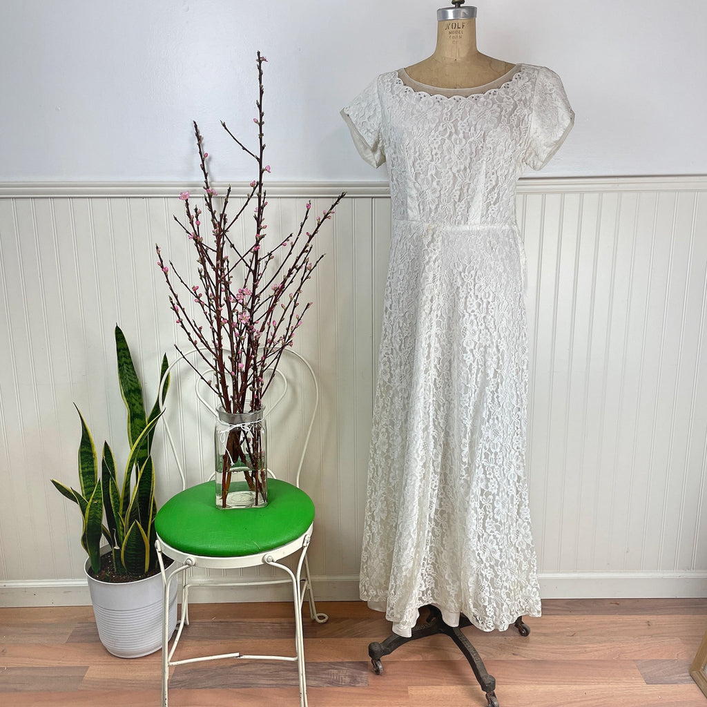 1950s tea length lace wedding gown - size medium | NextStage Vintage