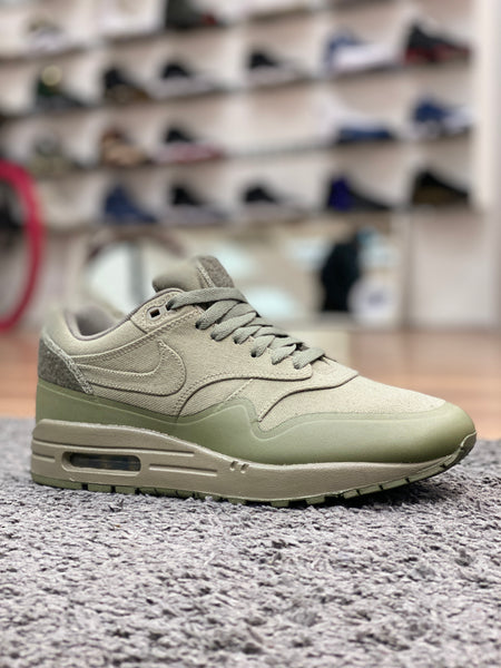 nike air max 1 patch olive