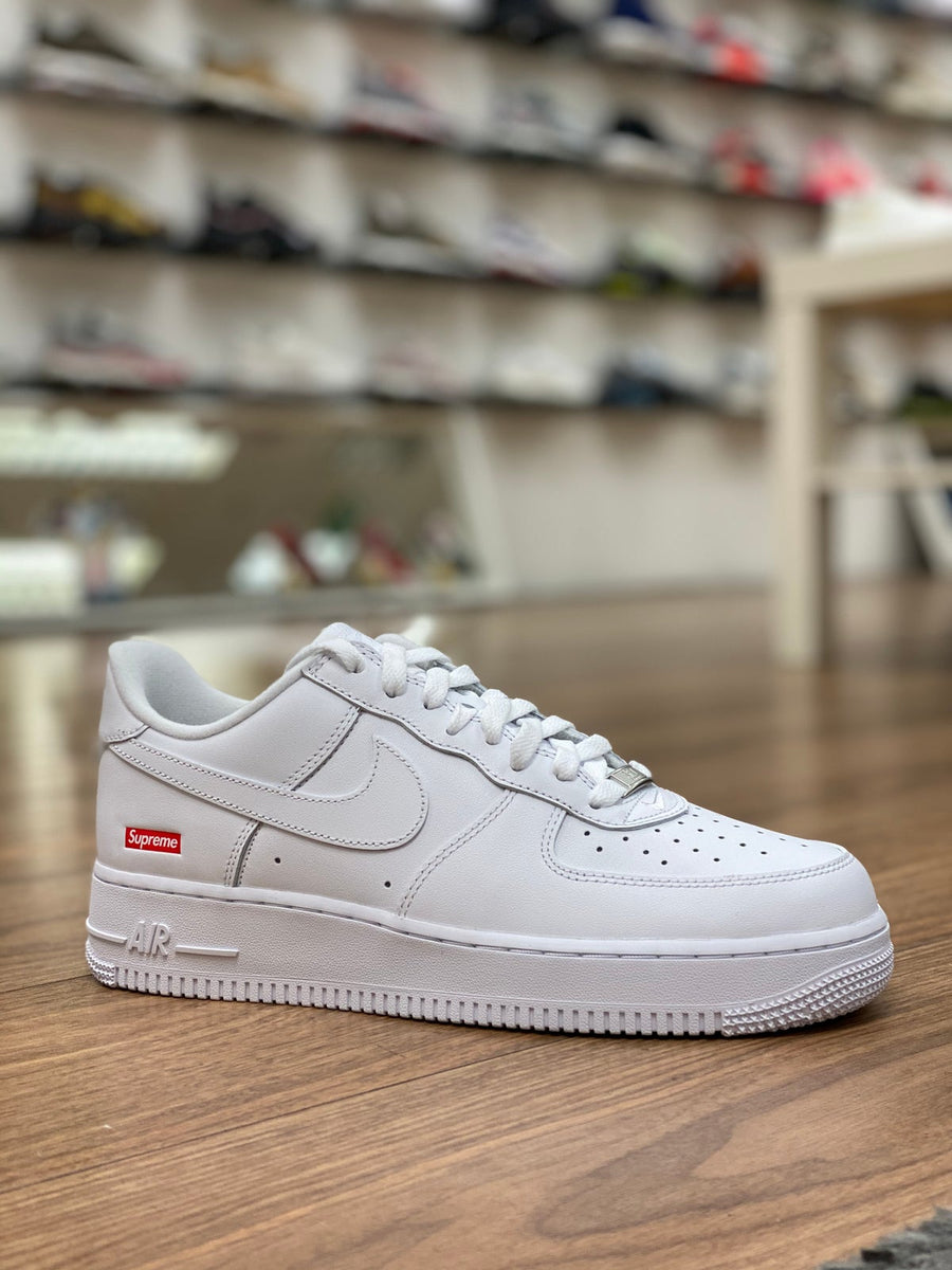 選ぶなら Supreme × Nike Air Force 1 Low asakusa.sub.jp