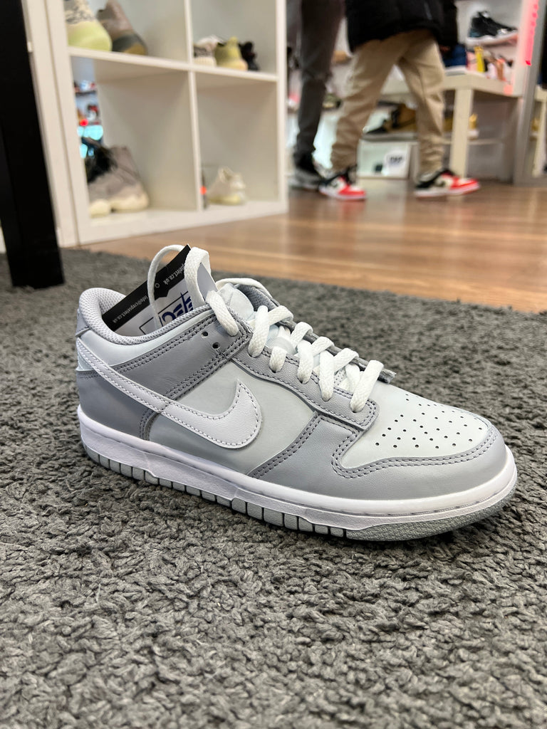 nike dunk low grey wolf