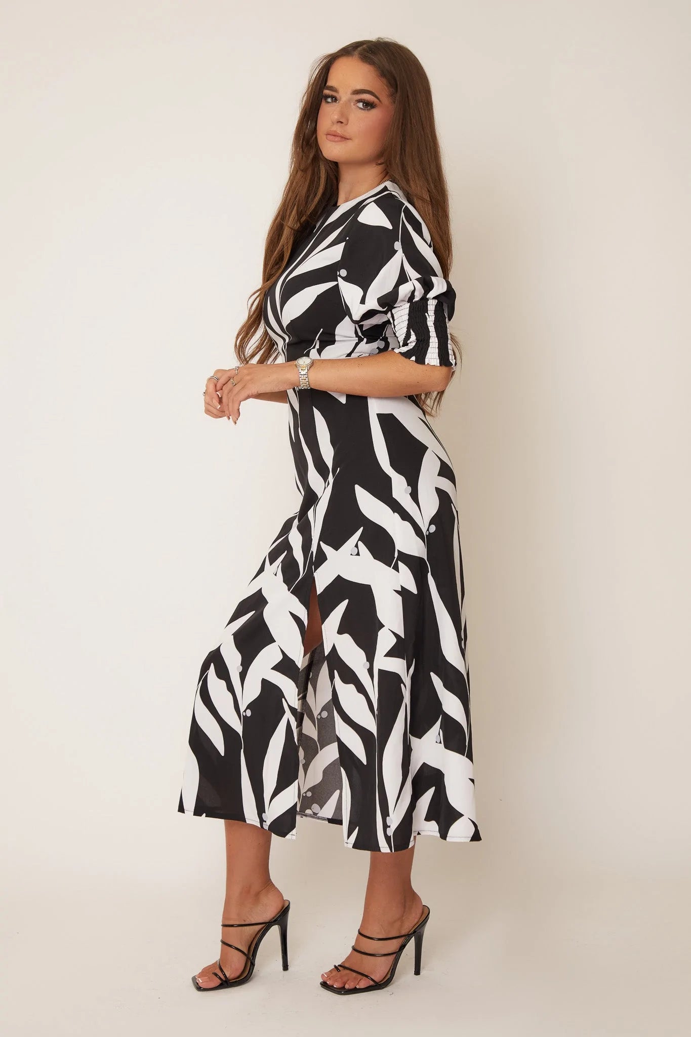 Brogan Black White Floral Print Midi Dress