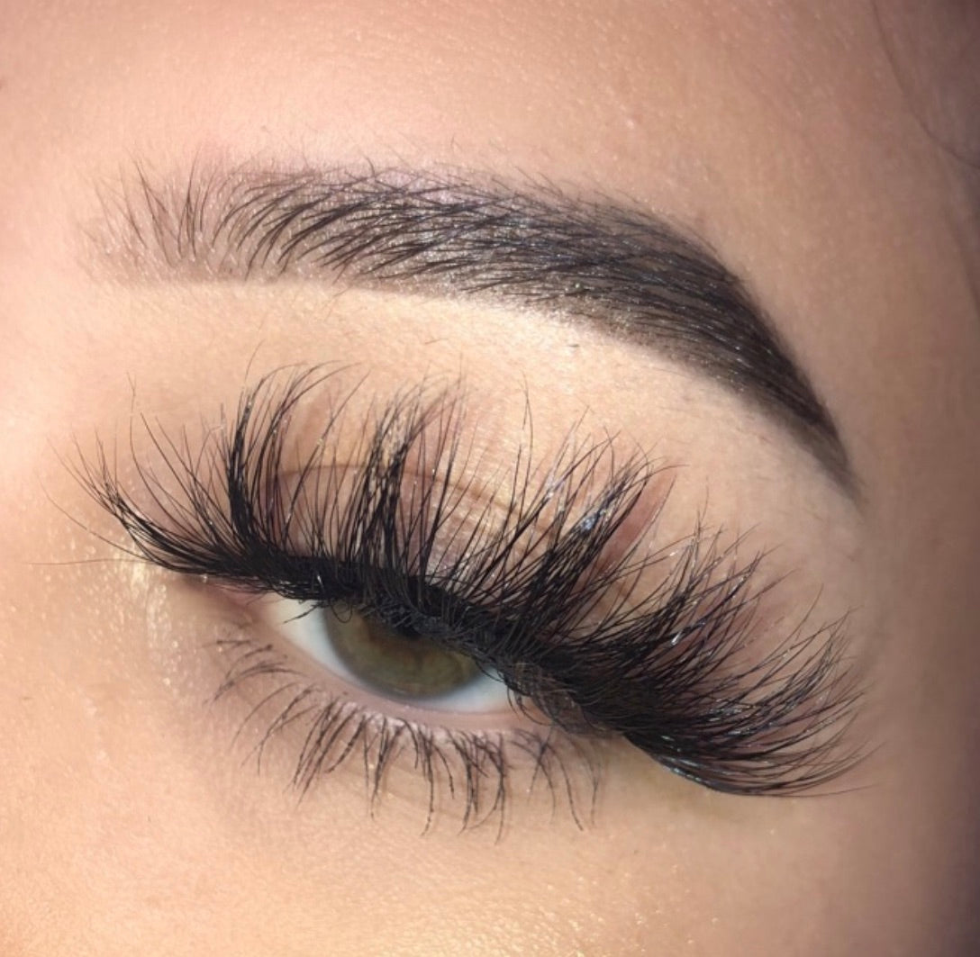 lavish lashes