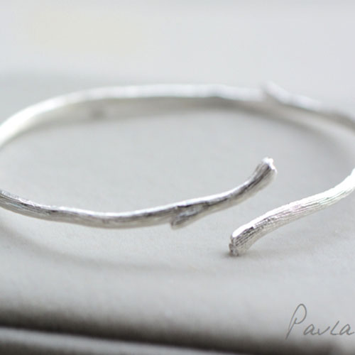 simple silver bracelets for women