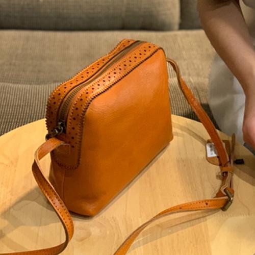 zip shoulder bag