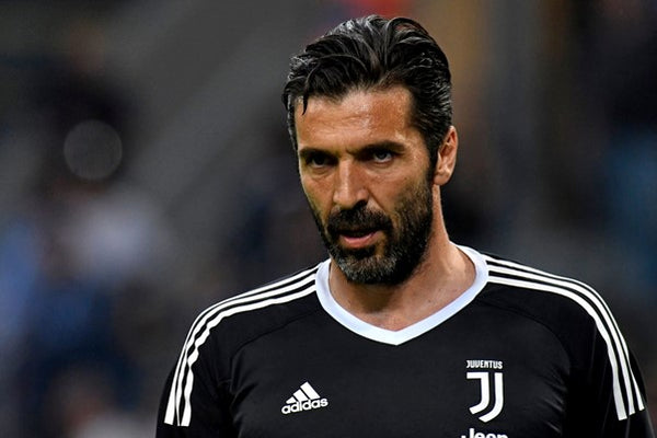 How to get the Gianlugi Buffon haircut – slicked over side parting