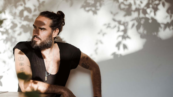 How To Get Russell Brand’s Haircuts And Hairstyles? 