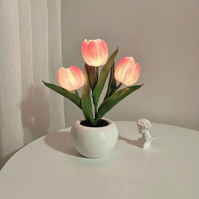 pink tulip lamp