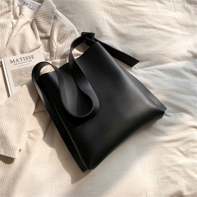 Minimalist Aesthetic Tote Handbag | Boogzel Apparel