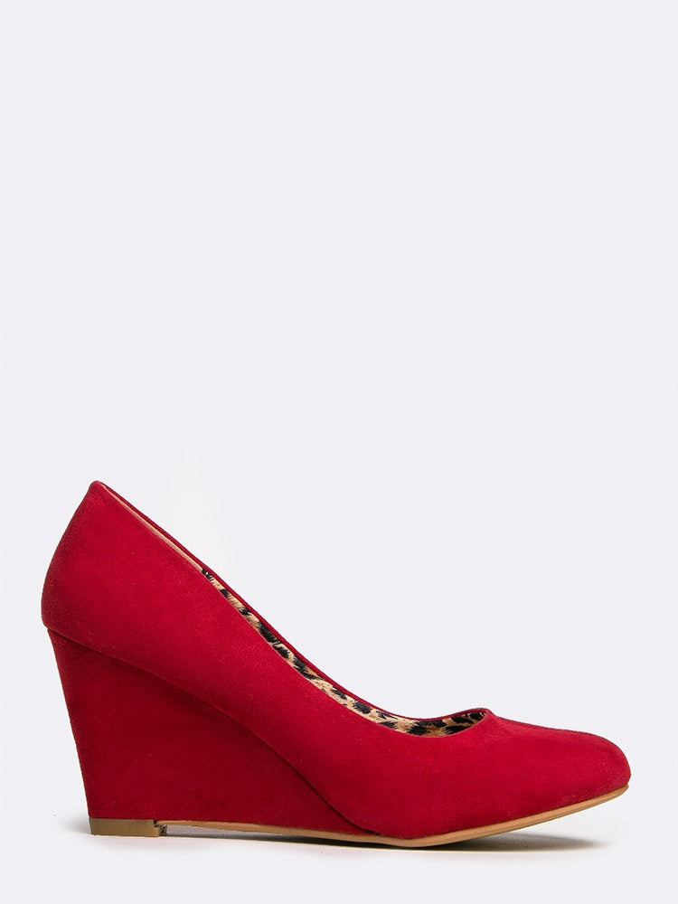 red closed toe wedges