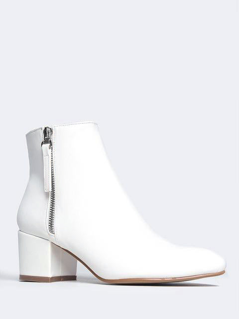 white heeled chelsea boots