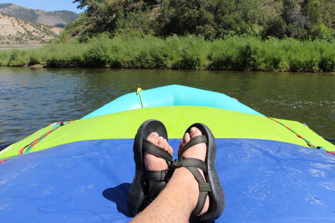 Sunning the toes on the river
