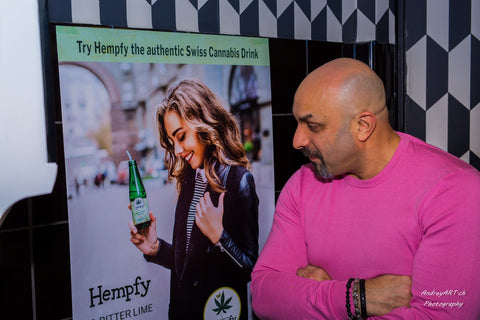 Hempfy&Studer cocktails event was held at Geneva hotspot Café Le Calamar (Boulevard Carl-Vogt 91, 1205 Geneva, Switzerland) on December 16, 2016